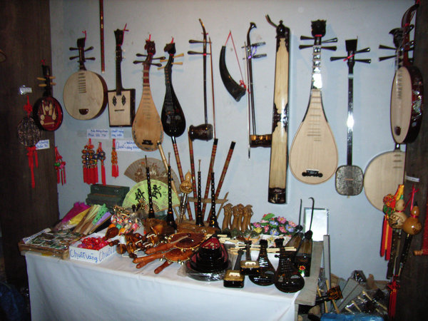 Vietnamese musical instruments