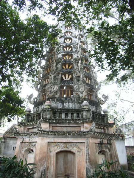 Tower at Mía pagoda 