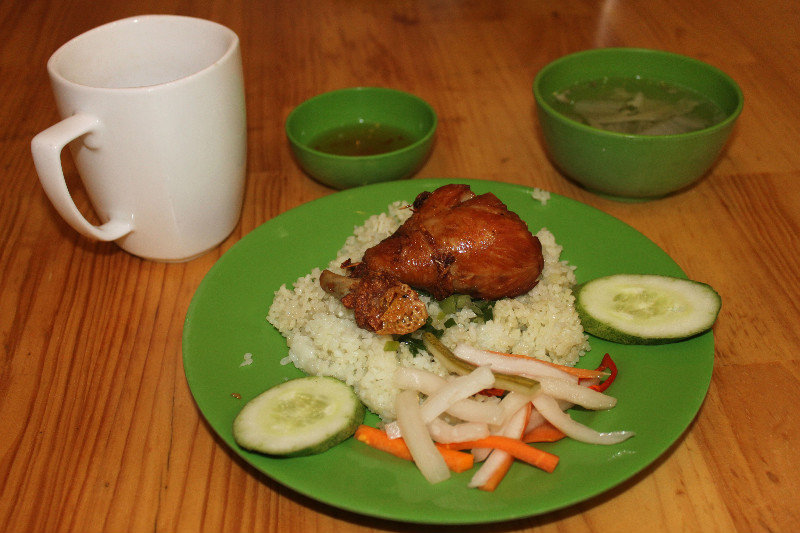 Cơm gà (rice & chicken), soup & tea