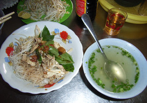 Phở khô (fried noodles & chicken soup) in Pleiku