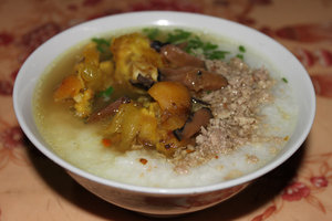 Cháo ấu tẩu (rice porridge)