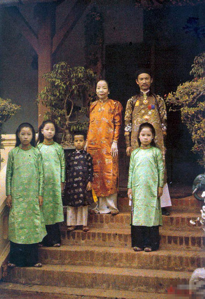 Mandarin's family (1915)