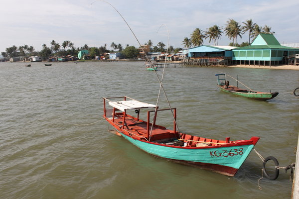 Hàm Ninh fishing village