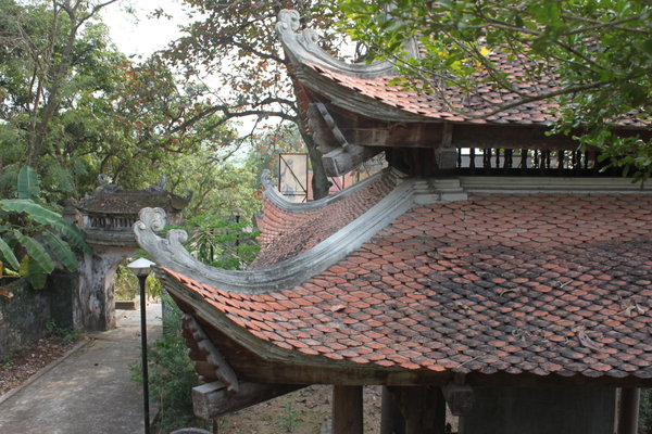 Long Đọi Sơn pagoda