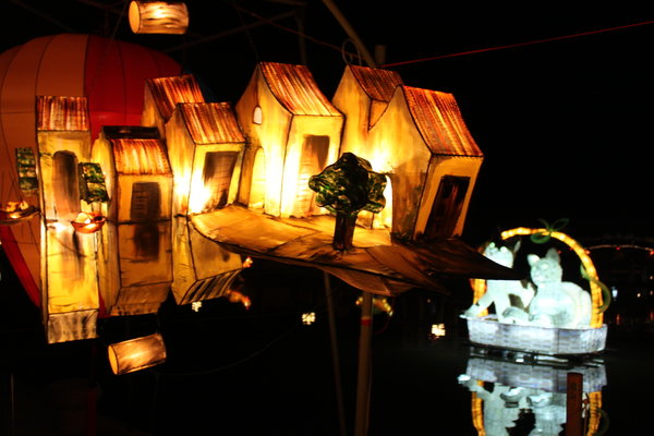 Lantern of Hội An tube houses