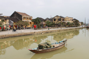 Thu Bồn river in Hội An town