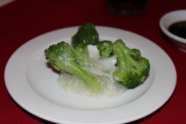 Sauteed broccoli with crab meat