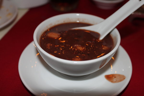 Sweetened red bean soup with lotus seed