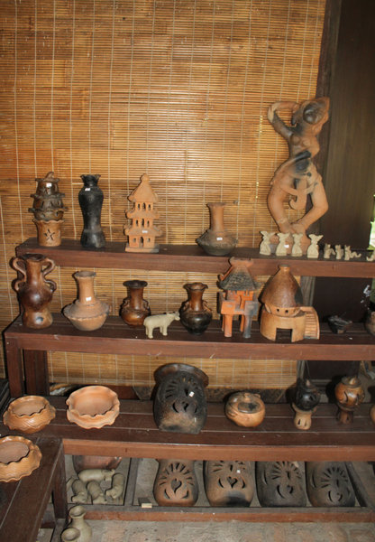 Ceramics of the Chăm ethnic minority people 
