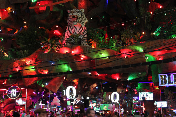 Tiger bar - the biggest bar on Bangla road