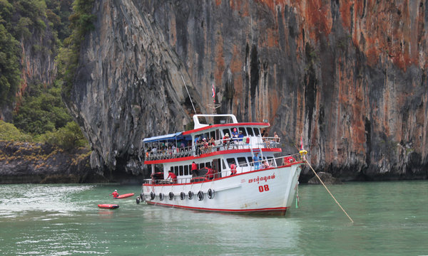 Boat on the tour to Phang Nga bay