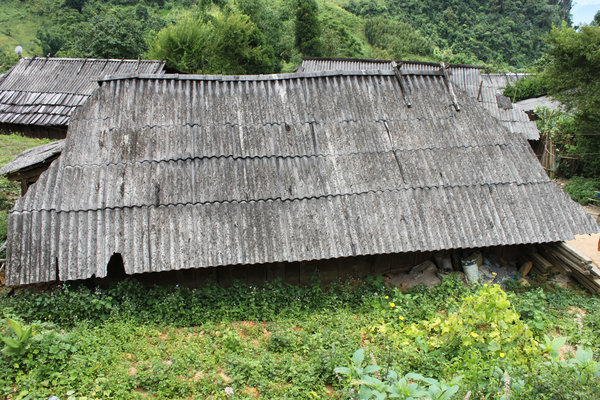 H'mong houses in Giàng B village