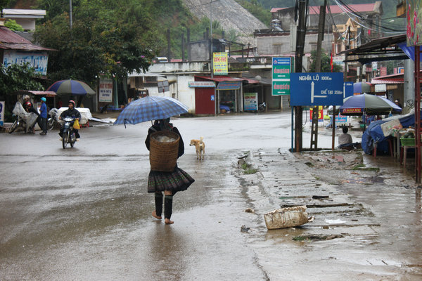 Mù Cang Chải town in the rain