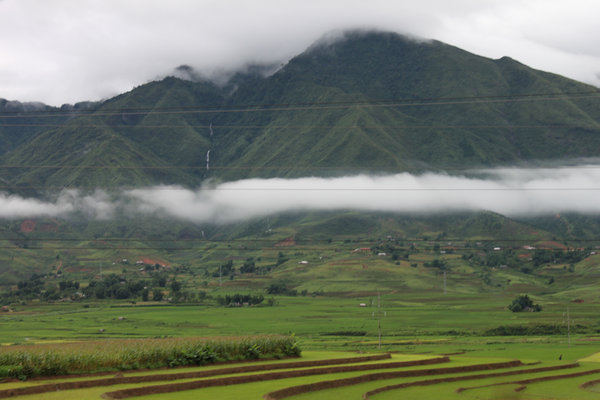 Landscape on the way to Lai Châu