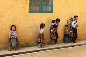 H'mong children in Bản Mù village, Trạm Tấu district