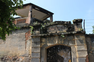 Gate to Sơn La prison (Old French prison)