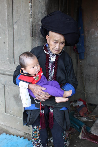 An old Dzao woman in Tả Phìn village, Sìn Hồ