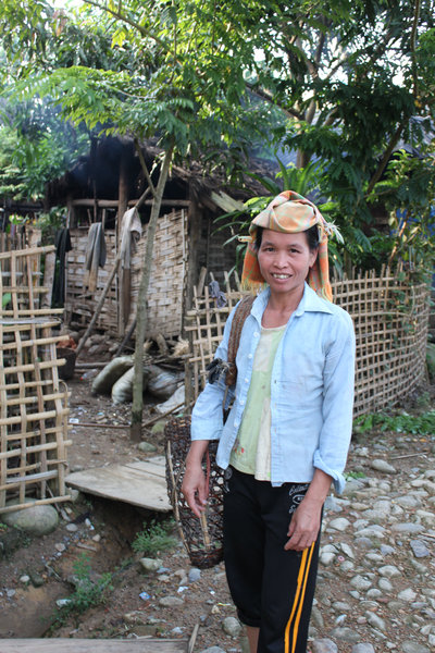 A Thai ethnic woman in Mường Tè