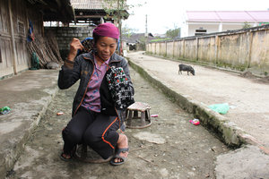 A Dzao ethnic girl in Tả Phìn village, Sìn Hồ