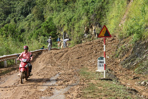 Landslide on the way to Sìn Hồ