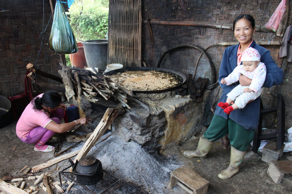 Pa Dí ethnic women in Mường Khương