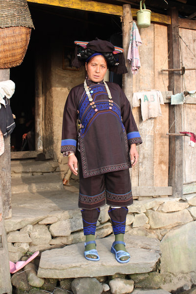 A Hà Nhì ethnic minority woman in Dào San
