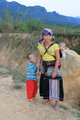 A Lừ ethnic minority girl & her children in Pa Há