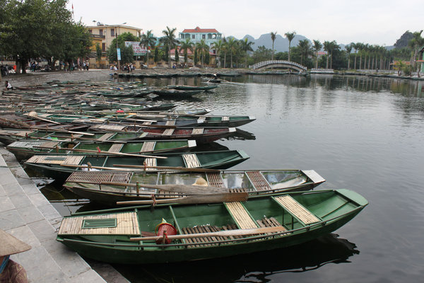 Tourist boats at Tam Cốc wharf