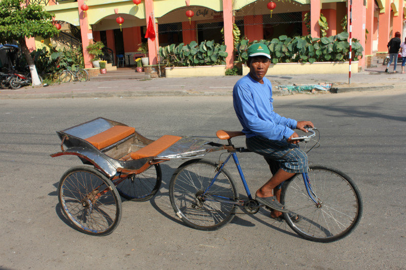Xe lôi rickshaw in Hà Tiên town