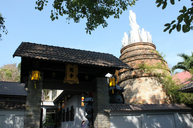 Chùa lò gạch (brick kiln pagoda) in Hà Tiên town