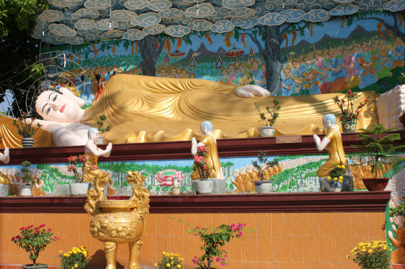 At a pagoda in Hà Tiên town