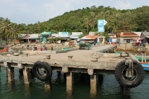 Pier of Hòn Tre island