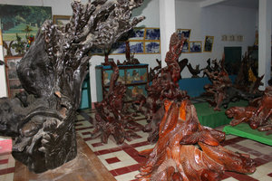 Wooden carved animals at Chùa Hang temple 
