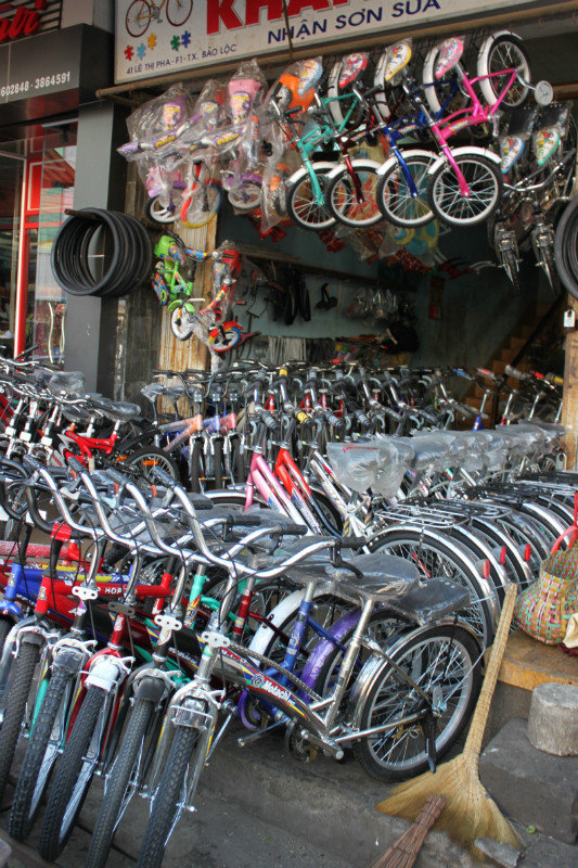 A bicycle shop in Bảo Lộc city