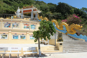 Linh Sơn pagoda