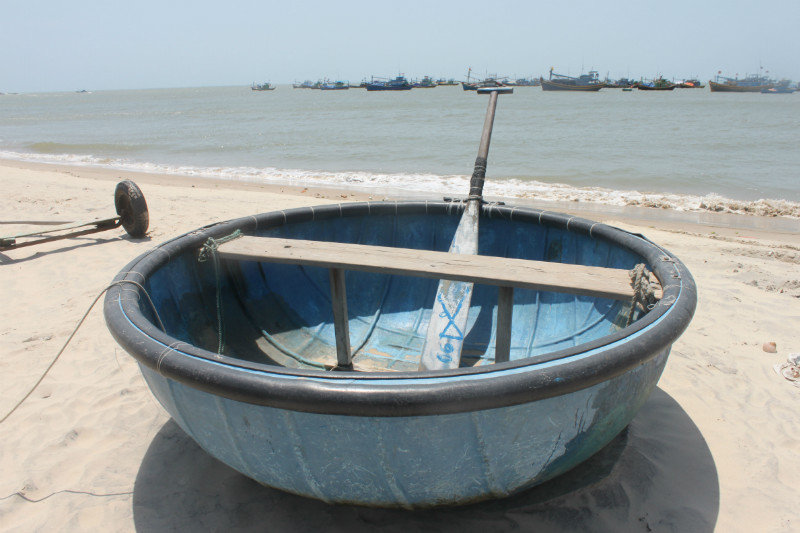 A round shaped boat in Kê Gà