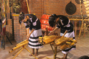 Raglay ethnic girls at Yang Bay tourist park