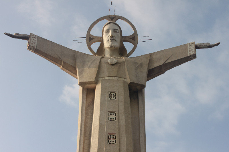 Jesus statue on the top of Tao Phùng mountain