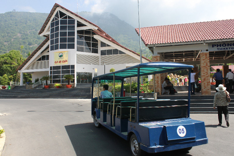 Cable car station - Bà Đen mountain