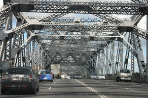 A bridge in Brisbane city