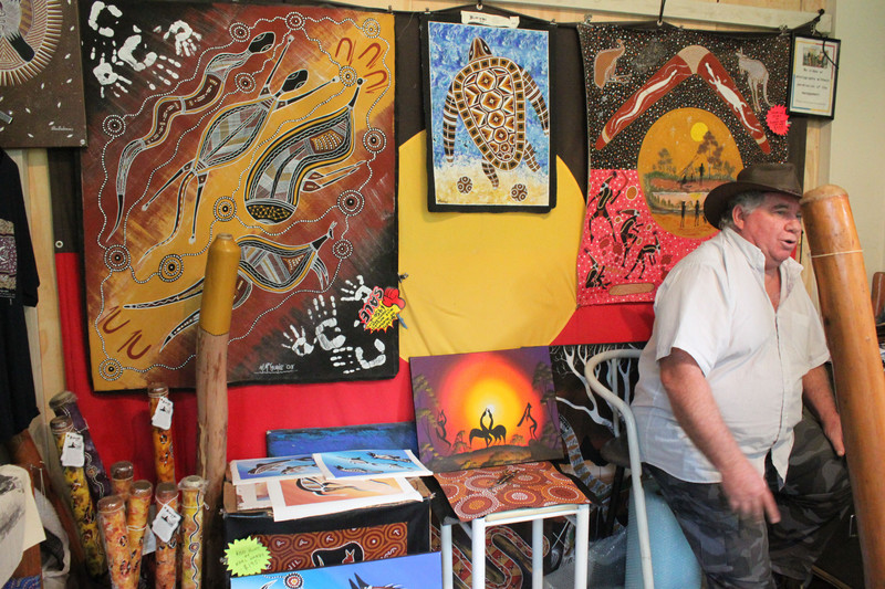 Aboriginal painting shop in Eumundi town