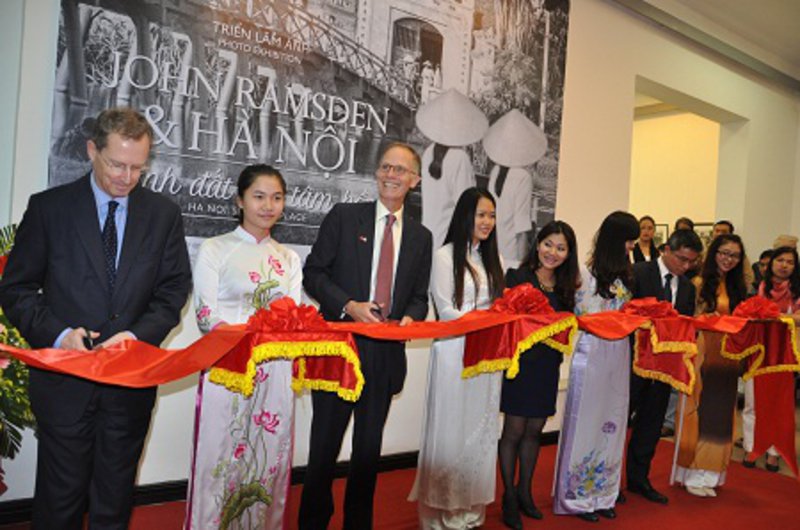 Opening ceremony of the photo exhibition in Hanoi
