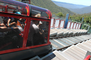 Train going up and down Blue Mountains