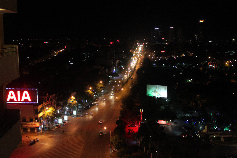 Vinh city at night