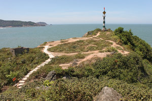View of Lan Châu island