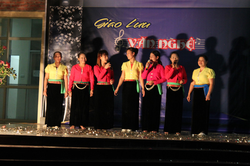 Ethnic minority girls singing songs