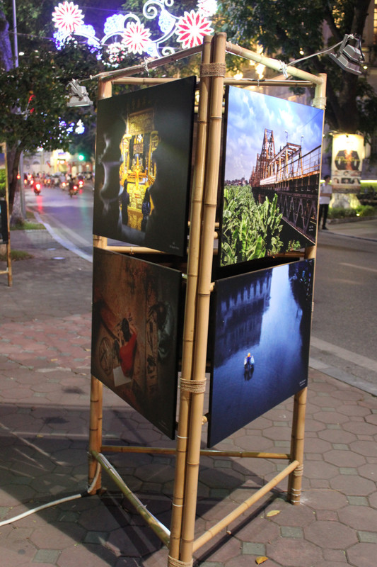 Photo exhibition by Hoàn Kiếm lake in Hanoi's center