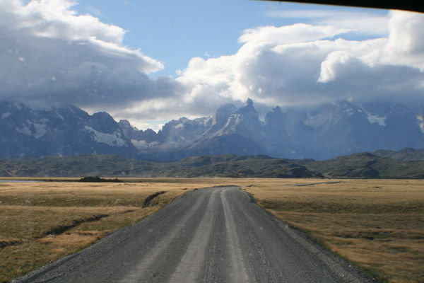 To road to Torres del Paine 