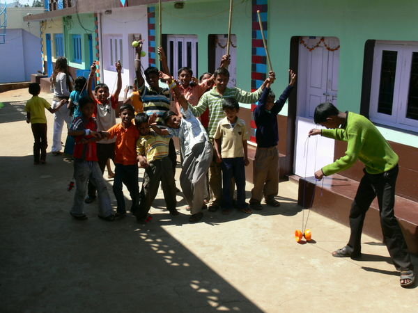 The kids of Kattabttu village