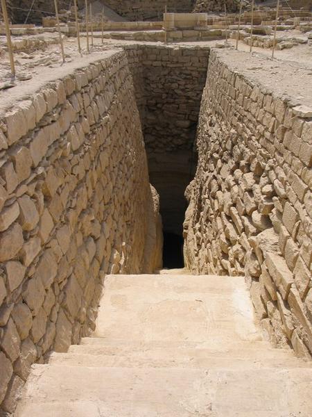 Saqarra - Step Pyramid - Funerary Temple